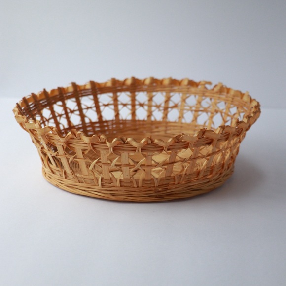 Round Wicker Catch All Basket ๐งบ - Picture 2 of 8